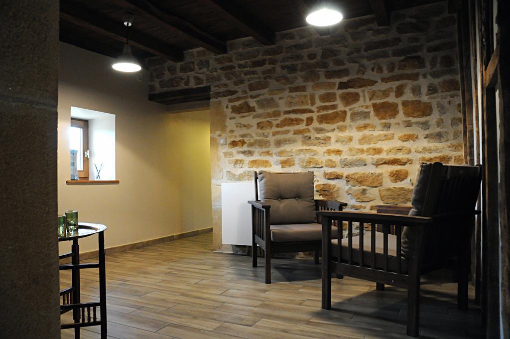 Bed and Breakfast Escale en Charolais Brionnais à Saint-Julien-de-Civry Chambre photo