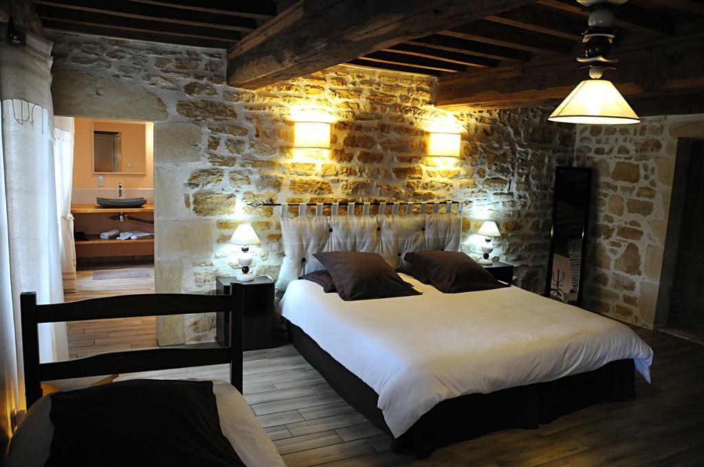 Bed and Breakfast Escale en Charolais Brionnais à Saint-Julien-de-Civry Chambre photo
