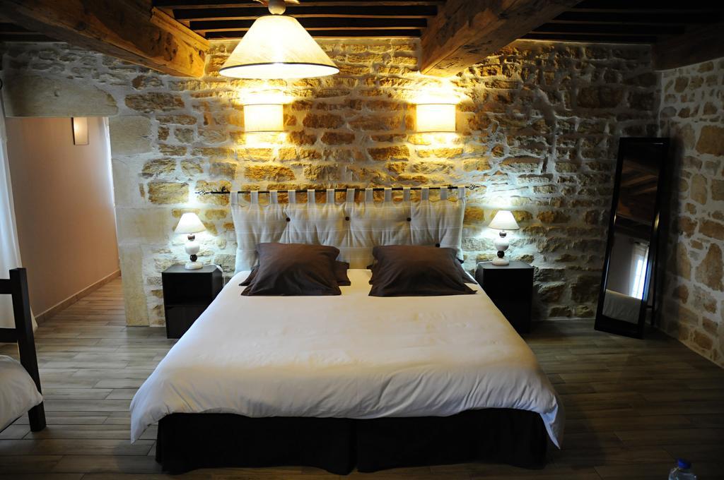 Bed and Breakfast Escale en Charolais Brionnais à Saint-Julien-de-Civry Chambre photo