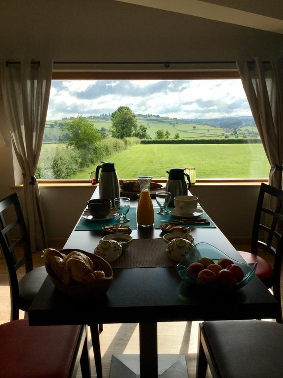 Bed and Breakfast Escale en Charolais Brionnais à Saint-Julien-de-Civry Extérieur photo